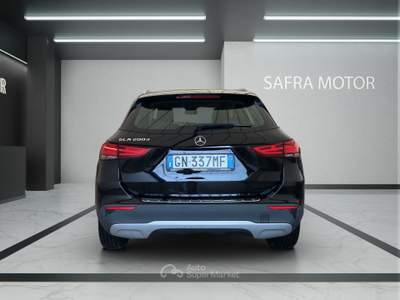Mercedes-Benz GLA GLA 200 d Auto Executive Nero usata Rende