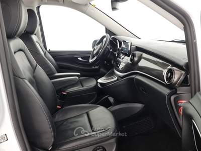 Mercedes-Benz Classe V V Extralong 220 d Sport auto Bianco usata Reggio nell'Emilia