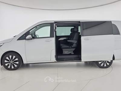 Mercedes-Benz Classe V V Extralong 220 d Sport auto Bianco usata Reggio nell'Emilia