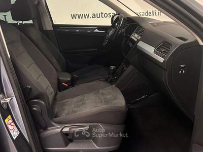 Volkswagen Tiguan 1.5 TSI Advanced BMT DSG ACT Grigio usata Galbiate