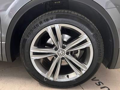 Volkswagen Tiguan 1.5 TSI Advanced BMT DSG ACT Grigio usata Galbiate