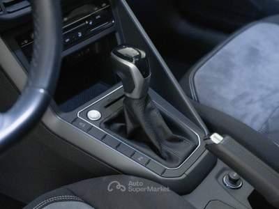 Volkswagen Taigo - 1.0 tsi R-Line 110cv dsg | GR557HR Bianco usata Cantù