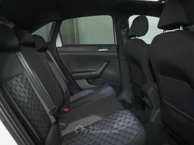 Volkswagen Taigo - 1.0 tsi R-Line 110cv dsg | GR557HR Bianco usata Cantù