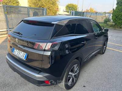 Peugeot 3008 bluehdi 130 s&s eat8 - allure pack Nero usata Fisciano