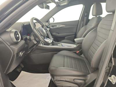 Alfa Romeo Tonale 1.5 130 CV MHEV TCT7 Sprint Nero usata Capua
