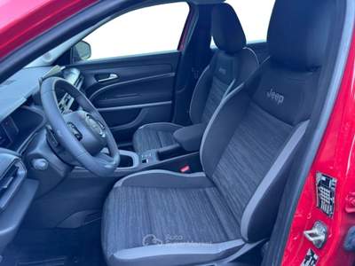 Jeep Avenger mhev longitude 1.2 100cv dct mhe Rosso usata Fisciano