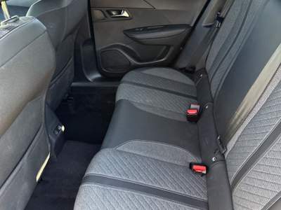 Peugeot 2008 nuovo allure bluehdi 130 eat8 s&s Bianco usata Fisciano
