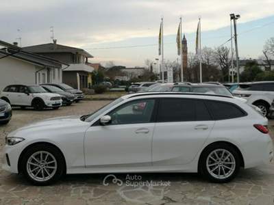 BMW Serie 3 318d 318 d 48V Touring Business Advantage Bianco usata VEDELAGO