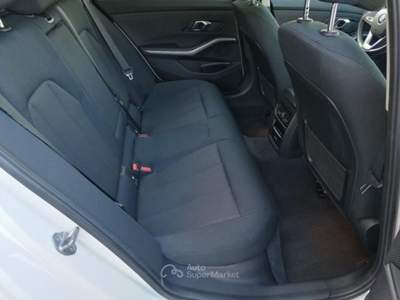 BMW Serie 3 318d 318 d 48V Touring Business Advantage Bianco usata VEDELAGO