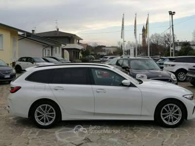 BMW Serie 3 318d 318 d 48V Touring Business Advantage Bianco usata VEDELAGO