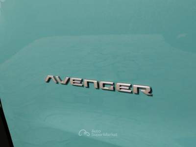 Jeep Avenger MHEV Longitude + Winter Pack Blu/Azzurro usata VEDELAGO