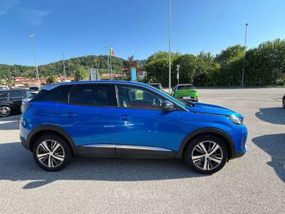 Peugeot 3008 3008 II 2021 1.5 bluehdi Allure s Blu/Azzurro usata Buja