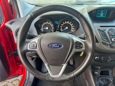 Ford Tourneo Courier 1.0 EcoBoost 100 CV Plus Rosso usata Milano
