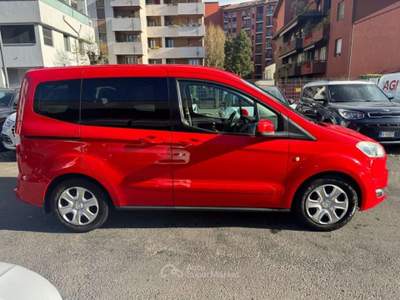 Ford Tourneo Courier 1.0 EcoBoost 100 CV Plus Rosso usata Milano