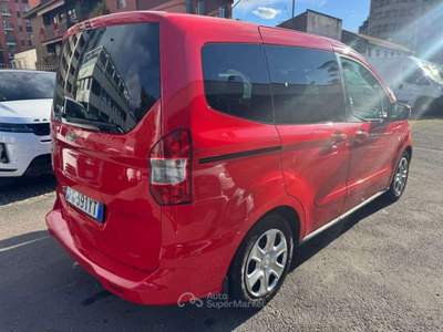 Ford Tourneo Courier 1.0 EcoBoost 100 CV Plus Rosso usata Milano
