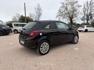 Opel Corsa ADATTO A NEOPATENTATI usata Aprilia