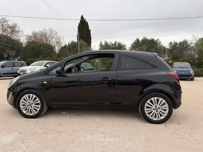 Opel Corsa ADATTO A NEOPATENTATI usata Aprilia