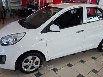 Kia Picanto 5 porte Glam Bianco usata Bisceglie