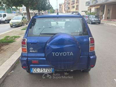 Toyota RAV4 RAV 4 RAV4 2.0 Tdi D-4D cat 5 porte Sol Blu/Azzurro usata Bisceglie