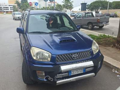 Toyota RAV4 RAV 4 RAV4 2.0 Tdi D-4D cat 5 porte Sol Blu/Azzurro usata Bisceglie