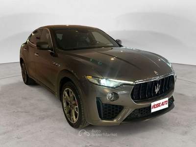 Maserati Levante Levante 3.0 V6 Gransport 250cv auto my19 Grigio usata Milano