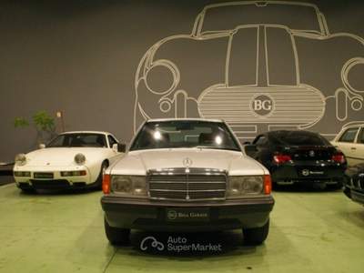 Mercedes-Benz 190 Solida ed elegante Grigio usata Crespina Lorenzana