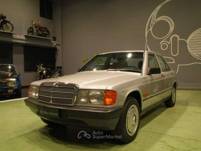 Mercedes-Benz 190 Solida ed elegante Grigio usata Crespina Lorenzana