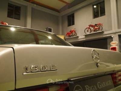 Mercedes-Benz 190 Solida ed elegante Grigio usata Crespina Lorenzana