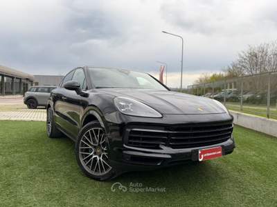 Porsche Cayenne Coupé 3.0 V6 Nero usata Calvi Risorta