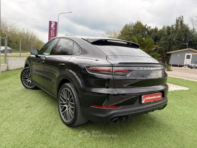 Porsche Cayenne Coupé 3.0 V6 Nero usata Calvi Risorta