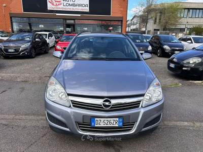 Opel Astra Benzina III 2010 SW SW 1.6 Cosmo 115cv Grigio usata Inzago
