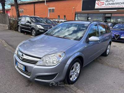 Opel Astra Benzina III 2010 SW SW 1.6 Cosmo 115cv Grigio usata Inzago