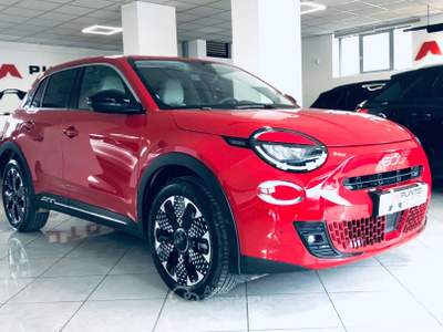 Fiat 600 Hybrid 100 CV DCT MHEV La Prima Rosso usata Isernia