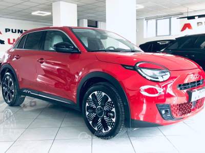 Fiat 600 Hybrid 100 CV DCT MHEV La Prima Rosso usata Isernia