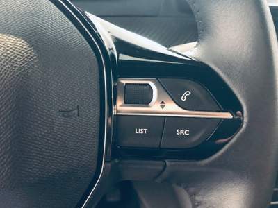 Peugeot 2008 1.2 benz 100 S&S Allure Grigio usata Isernia