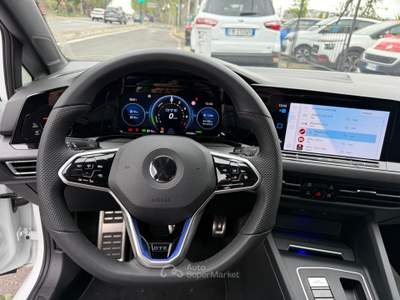 Volkswagen Golf GTE 1.4 TSI eHybrid Navi ACC LED+ Apple DCk Bianco usata Roma