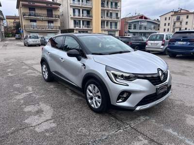 Renault Captur Renault Captur E-TECH 145 HEV Intens #10239 Grigio usata Bastia Umbra