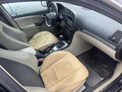 Saab 9-3 SportHatch 1.9 TiD DPF Linear Nero usata LUCERA