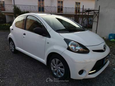 Toyota Aygo Bassi consumi, neopatentati,ottimo stato usata Vairano Patenora