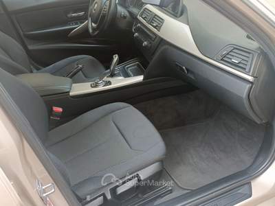 BMW Serie 3 320d Vettura non fumatore, interni ed esterni in buone condizioni. Bronzo usata Messina