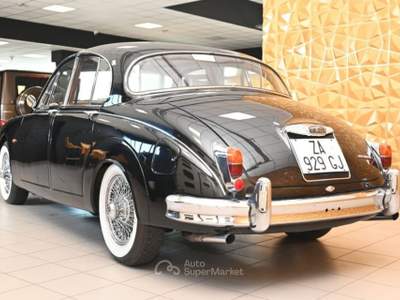 Daimler Sovereign 2.5 V8 AUTO GUIDA A DESTRA PERFETTA ITALIANA NUOVA Nero usata Brescia
