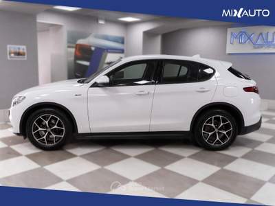 Alfa Romeo Stelvio 2.2 D Sprint RWD 190CV Auto Bianco usata Latina