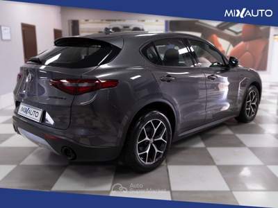 Alfa Romeo Stelvio 2.2 D Sprint RWD 190CV Auto Grigio usata Latina