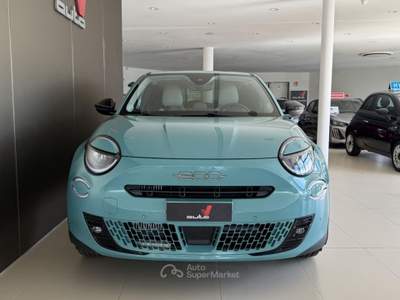 Fiat 600 Hybrid DCT MHEV La Prima **PREZZO REALE** Blu/Azzurro usata Preganziol