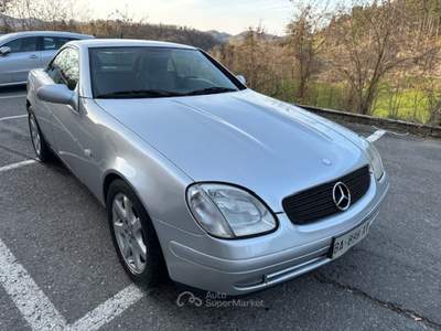 Mercedes-Benz SLK SLK KOMPRESSOR 200 ASI ORO KM 56000 Argento usata Castelnovo ne' Monti