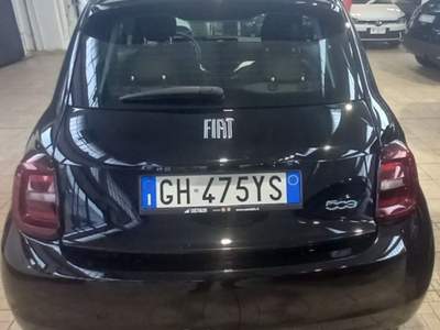Fiat 500 Berlina 42 kWh Icon + Nero usata Torino