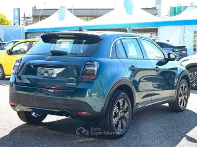 Fiat 600 Hybrid 110 CV DCT MHEV Pop Blu/Azzurro usata Pianezza