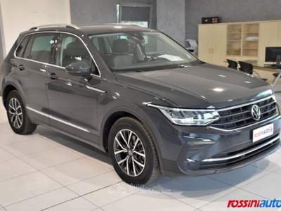 Volkswagen Tiguan 1.5 TSI 131 CV LIFE + TECH PACK + R17 BI-COLOR + C Grigio usata Quinzano D'oglio