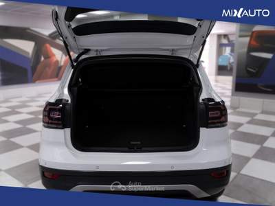 Volkswagen T-Cross 1.0 TSI Advanced 110CV Bianco usata Latina