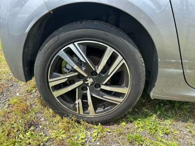 Peugeot 208  - 208 1.2 puretech allure s&s 100cv Grigio usata Roma